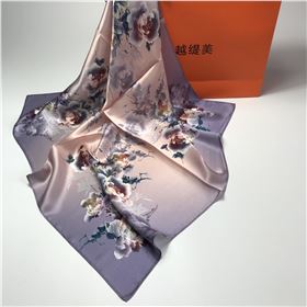 絲巾怎么搭配？